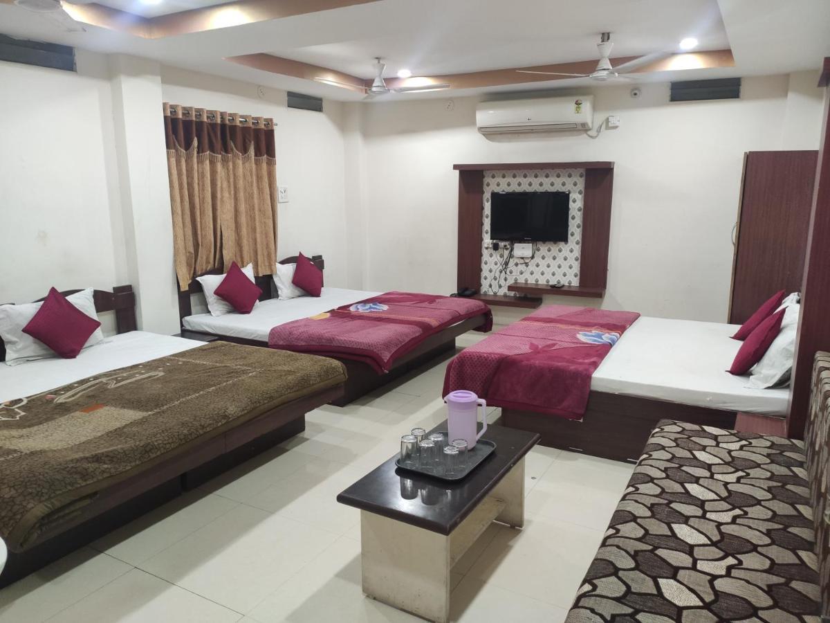 Hotel Vrandavan Palace Near Mahakal Temple Ujjain Luaran gambar
