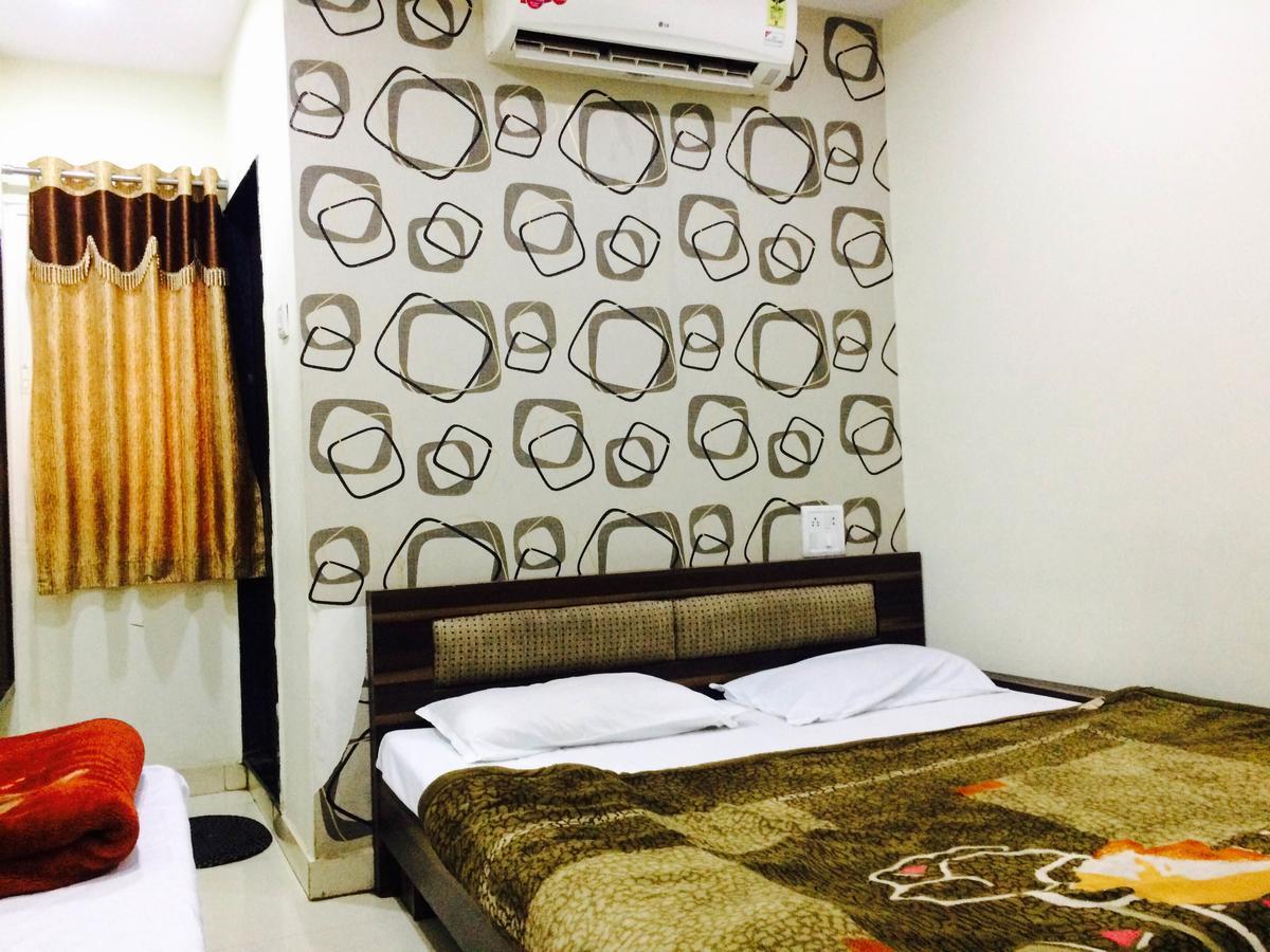Hotel Vrandavan Palace Near Mahakal Temple Ujjain Luaran gambar
